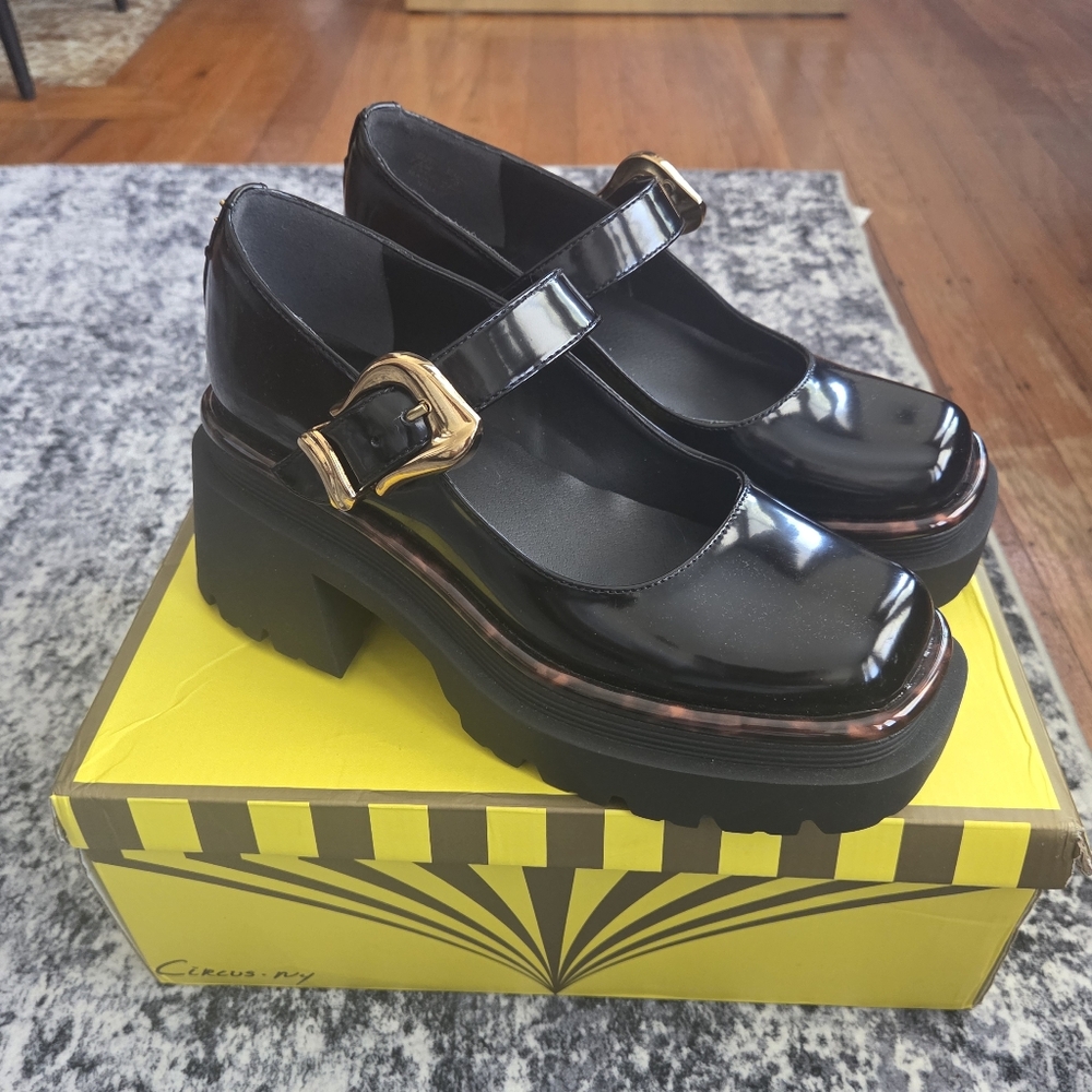Mary Jane Platform Shoes